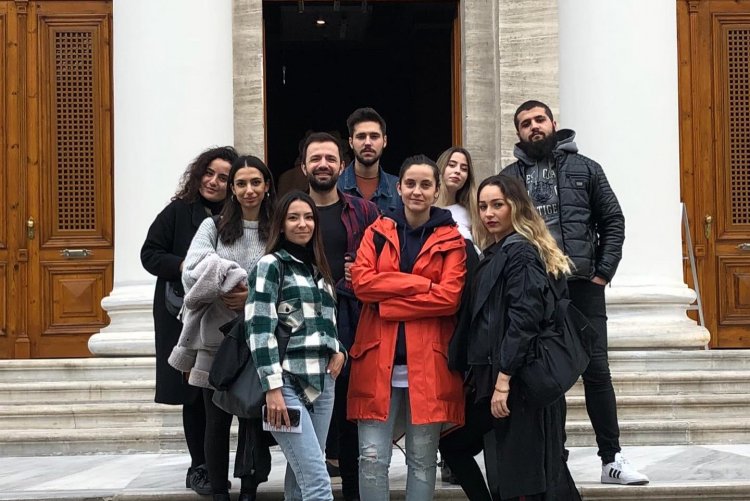 Turizm ve Otel İşletmeciliği Programı Öğrencilerinden İstanbul Arkeoloji Müzesi’nde Uygulamalı Ders 