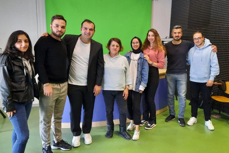 PROGRAM OF RADIO AND AND TV TECHNOLOGY STUDENTS INTERVIEW WITH A SPOR TV REPORTER SERCAN DİKME 