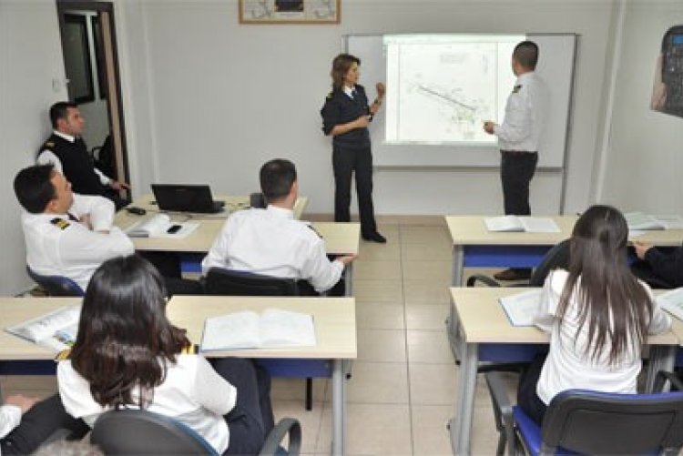 Uçuş Harekat Yöneticiliği Programı "Dispeçer Eğitimi Yetkisi"ni Yeniledi