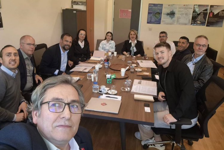 İKÜ Meslek Yüksekokulu