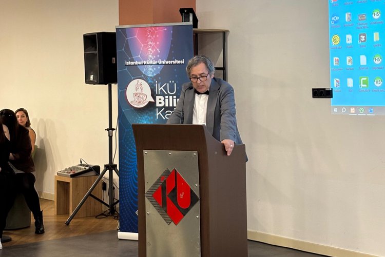 “Zamanın Eğildiği Yer: Einstein’ın Evreninde Bir Yolculuk”