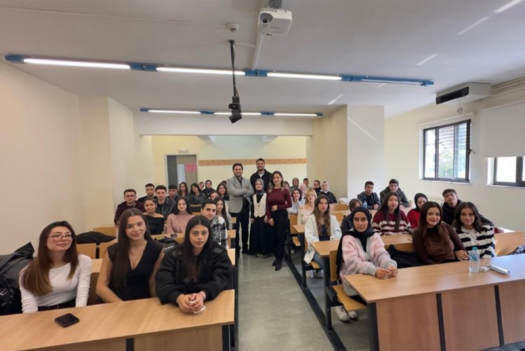 Tıbbi Dokümantasyon ve Sekreterlik Programı Mezunlarımızdan 1. Sınıf Öğrencilerimize Deneyim Paylaşımı