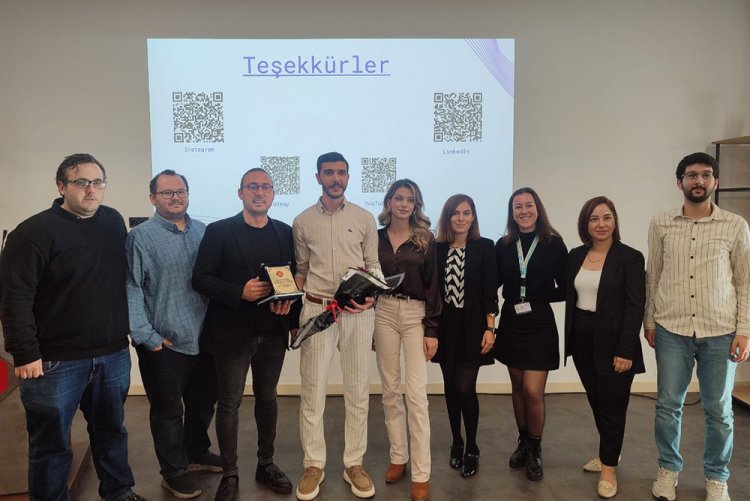 “Yapay Zeka ile Kodun Geleceği”