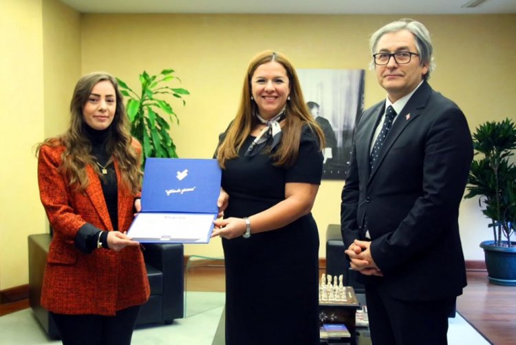 Rektörümüz Prof. Dr. Fadime Üney Yüksektepe, MEDEK Belgelerini Takdim Etti