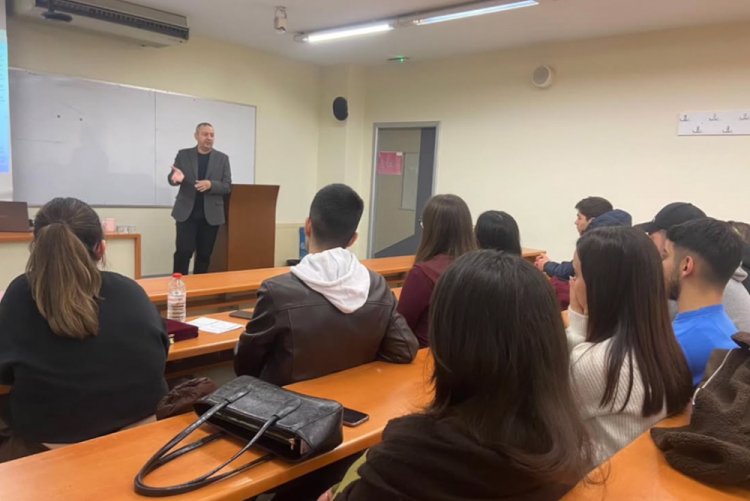 “Türkiye Pazar Yerlerinde E-Ticaret Operasyonları: Trendyol Panel Uygulaması”