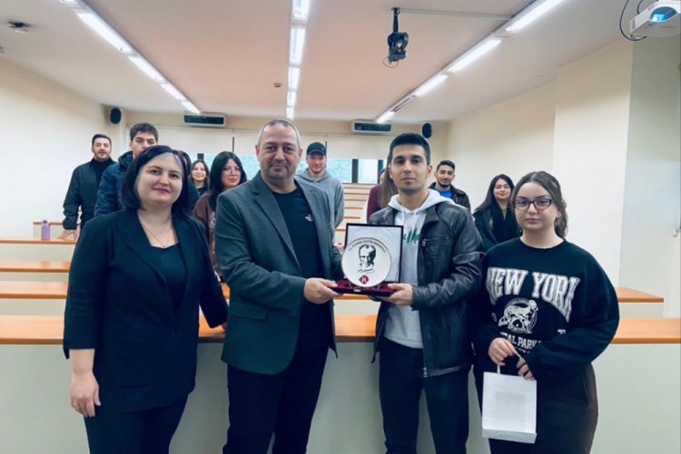 “Türkiye Pazar Yerlerinde E-Ticaret Operasyonları: Trendyol Panel Uygulaması”