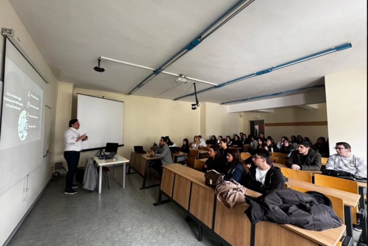 İKÜ Meslek Yüksekokulu, Pendik Medicalpark Hastanesi Kurumsal Tanıtım Müdürü Uğur Gür’ü Ağırladı