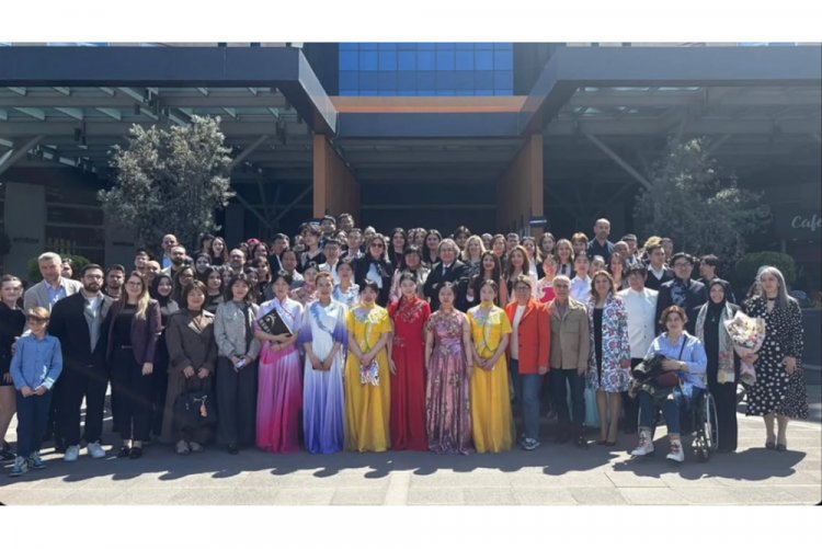 “Silk Road Fashion Exhibition & Concert”