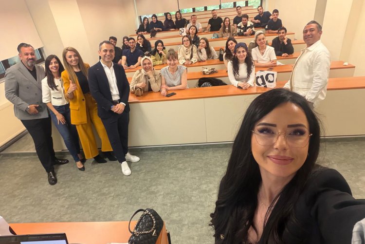 Optisyenlik Programı Öğrencileri ile Optiswiss Firması Yetkilileri Bir Araya Geldi
