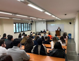 “DGS ve Uluslararası Ticaret: Kariyerine Yön Ver”