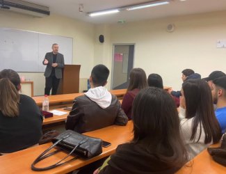 “Türkiye Pazar Yerlerinde E-Ticaret Operasyonları: Trendyol Panel Uygulaması”