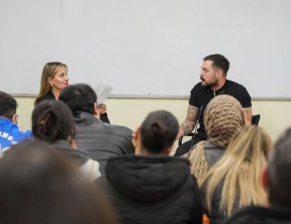 “Uygulamadan Mesleğe: Grafik Tasarımı Deneyimleri”