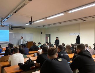 “Bulutların Üzerindeki Hazineler: Değerli Kargo Taşımacılığı”