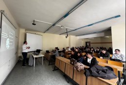 İKÜ Meslek Yüksekokulu, Pendik Medicalpark Hastanesi Kurumsal Tanıtım Müdürü Uğur Gür’ü Ağırladı